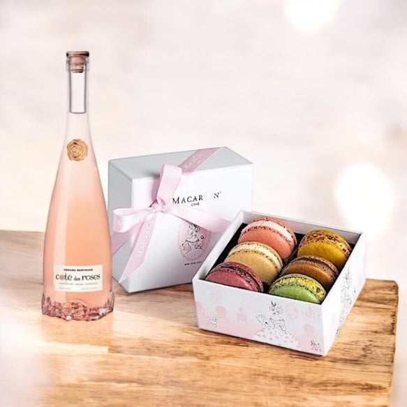 Gift box containing cote de roses rose and 6pc pastel macarons