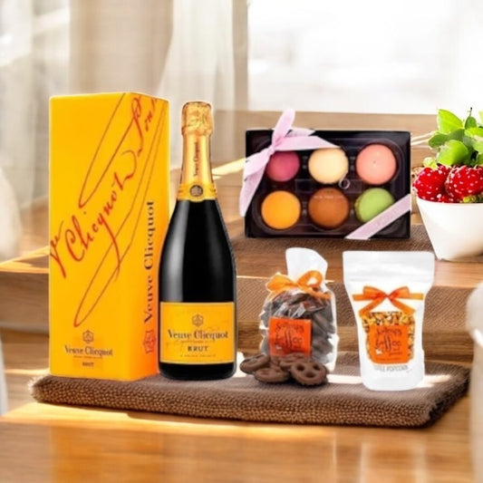 Veuve Clicquot & Midnight Snack Gift Box