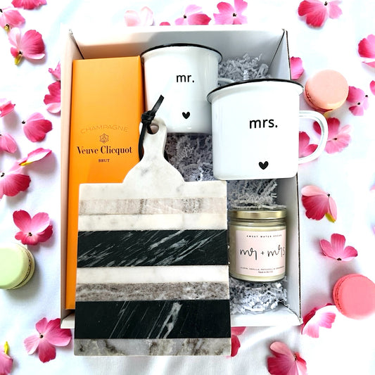 Mr. & Mrs. Gift Box