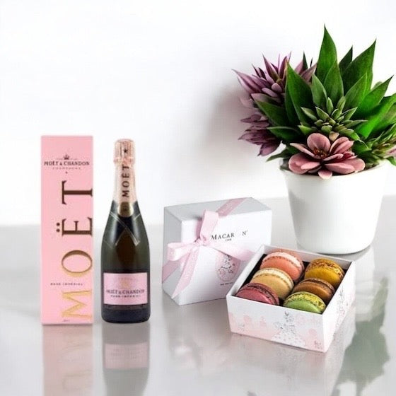 Gift box containing Moet & Candon Rose with 6pc pastel macarons. Gluten free & Kosher